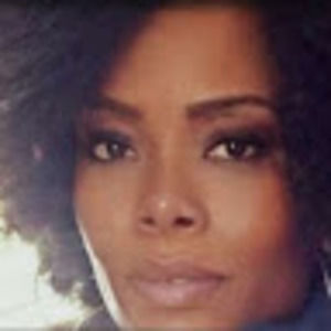 Meet your Posher, Yolanda